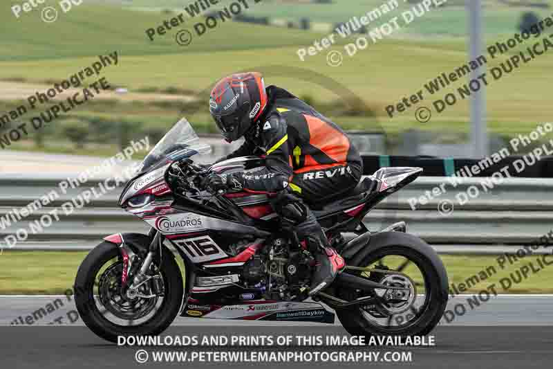 cadwell no limits trackday;cadwell park;cadwell park photographs;cadwell trackday photographs;enduro digital images;event digital images;eventdigitalimages;navarra;no limits trackdays;peter wileman photography;racing digital images;trackday digital images;trackday photos